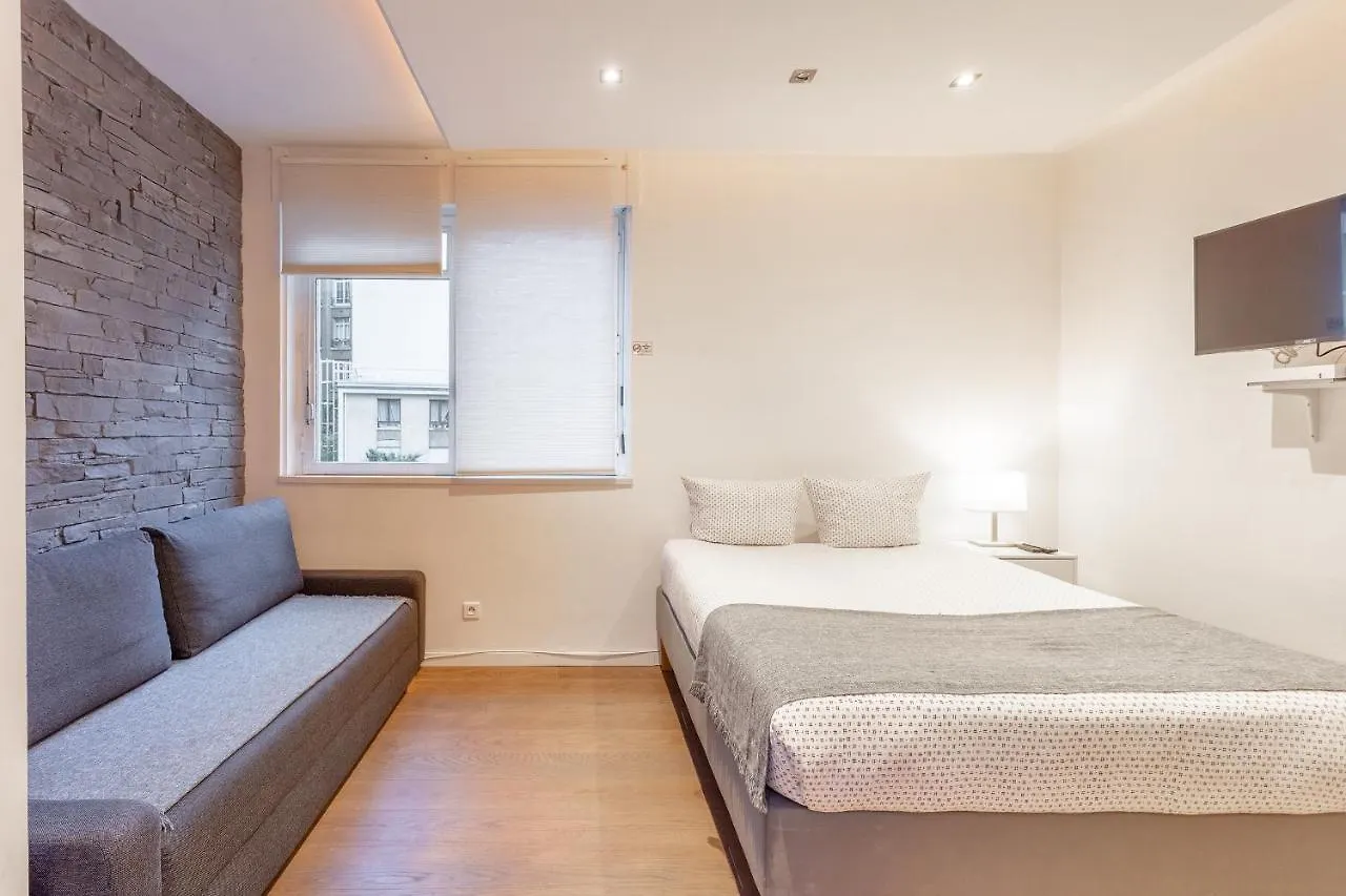 Victor Hugo Flat Paris